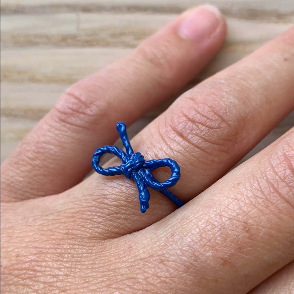 Blue knot metal ring